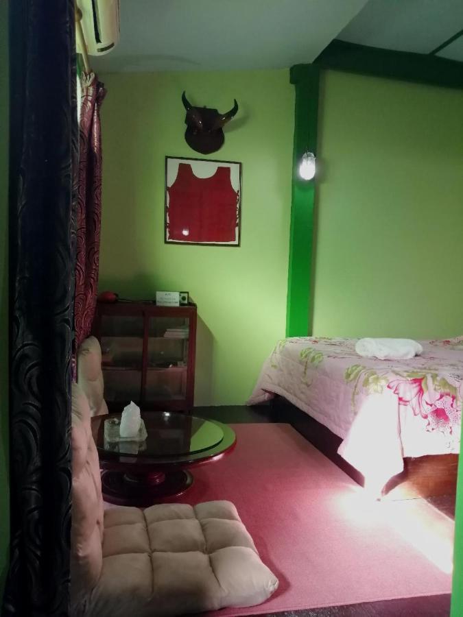 Baan Tepa Boutique House Bed and Breakfast Bangkok Eksteriør billede