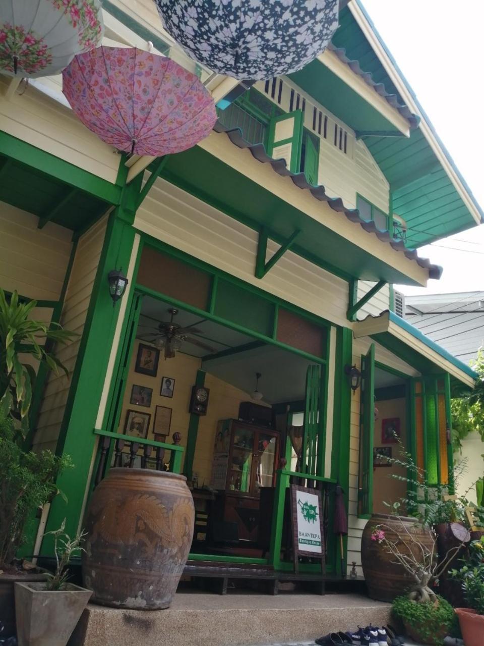 Baan Tepa Boutique House Bed and Breakfast Bangkok Eksteriør billede