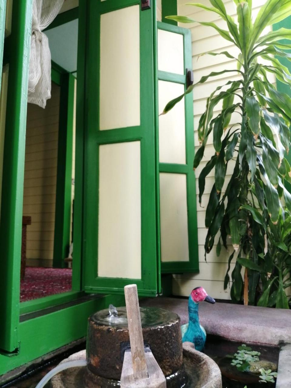Baan Tepa Boutique House Bed and Breakfast Bangkok Eksteriør billede