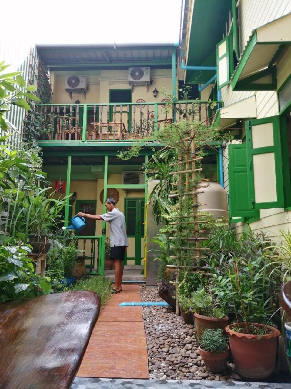 Baan Tepa Boutique House Bed and Breakfast Bangkok Eksteriør billede