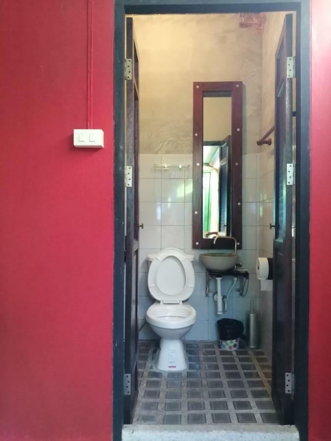 Baan Tepa Boutique House Bed and Breakfast Bangkok Eksteriør billede