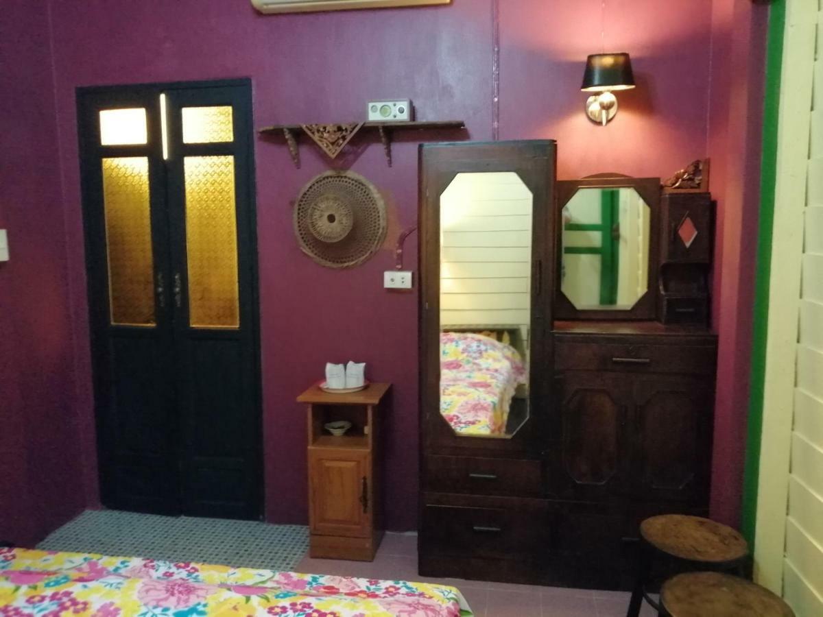 Baan Tepa Boutique House Bed and Breakfast Bangkok Eksteriør billede