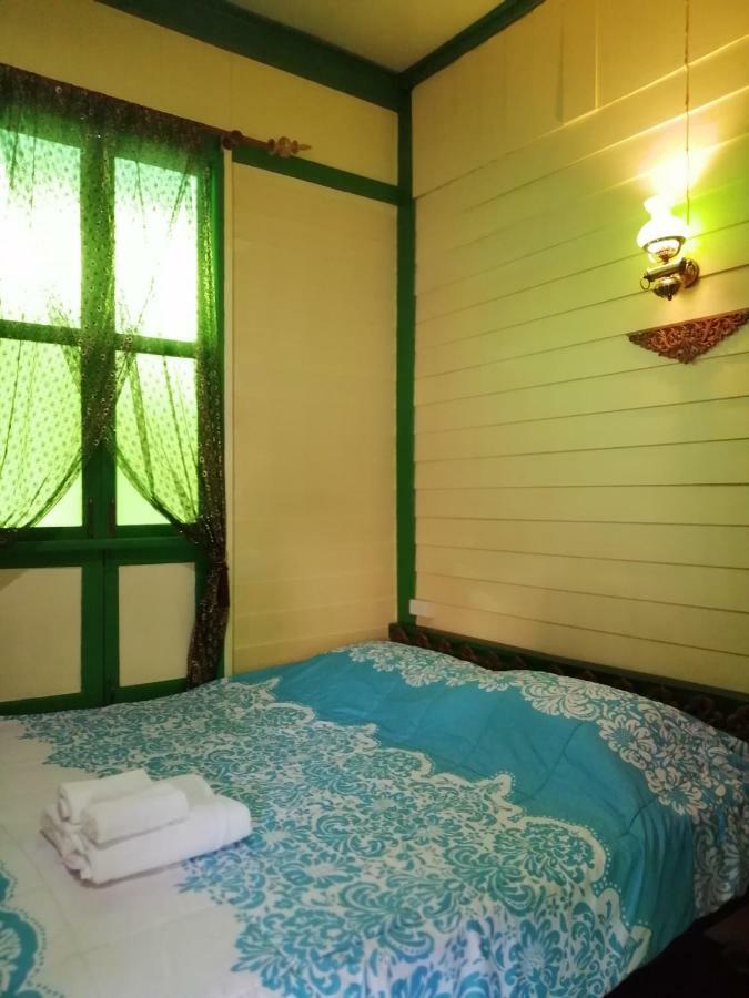 Baan Tepa Boutique House Bed and Breakfast Bangkok Eksteriør billede