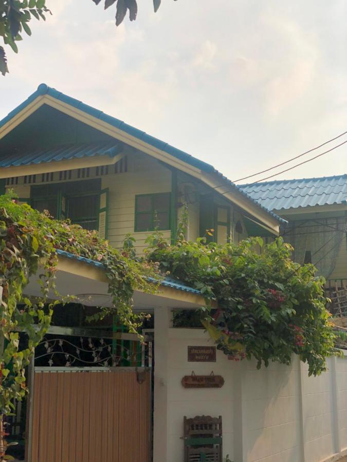 Baan Tepa Boutique House Bed and Breakfast Bangkok Eksteriør billede