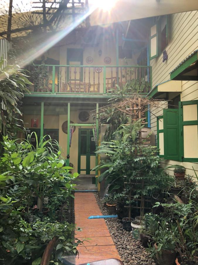 Baan Tepa Boutique House Bed and Breakfast Bangkok Eksteriør billede