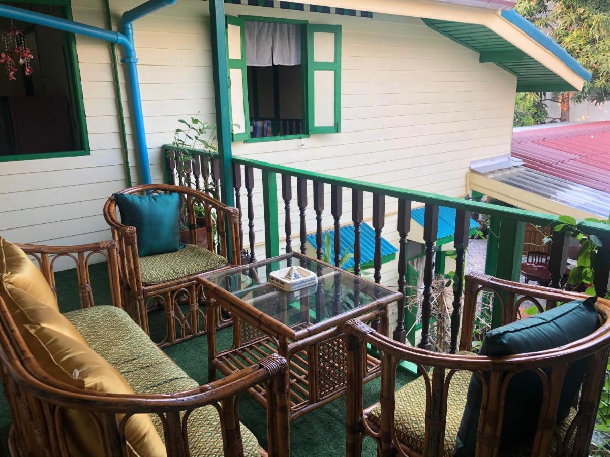 Baan Tepa Boutique House Bed and Breakfast Bangkok Eksteriør billede